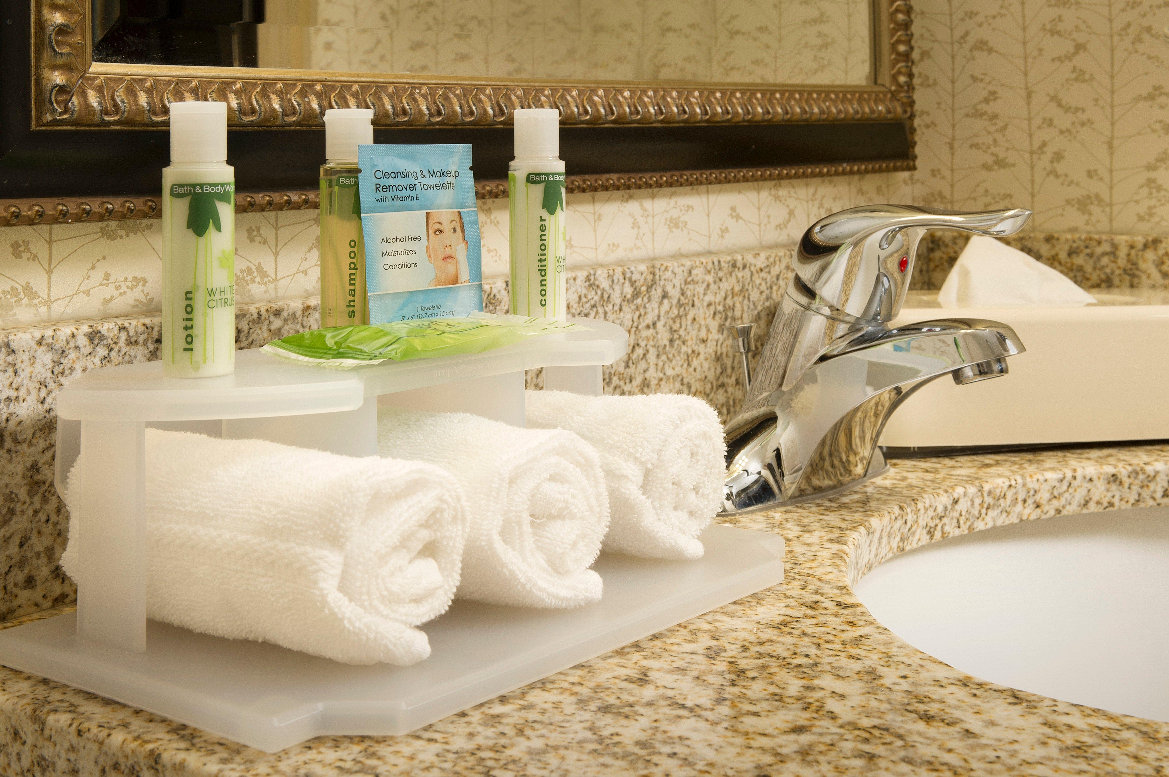 Holiday Inn Express Fairfax-Arlington Boulevard By Ihg Zewnętrze zdjęcie